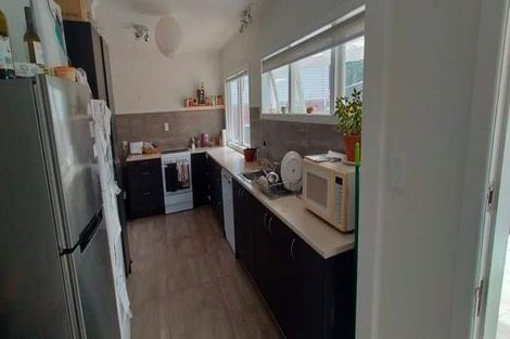 Photo of property in 235b Titirangi Road, Titirangi, Auckland, 0604