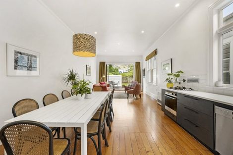 Photo of property in 30 Roy Street, Newtown, Wellington, 6021