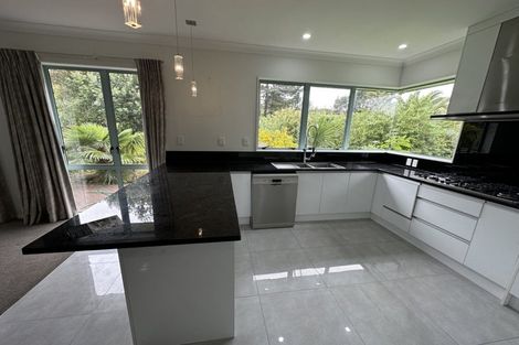 Photo of property in 21 Polo Prince Drive, Totara Park, Manurewa, 2576