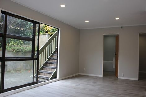 Photo of property in 33 Trelissick Crescent, Ngaio, Wellington, 6035