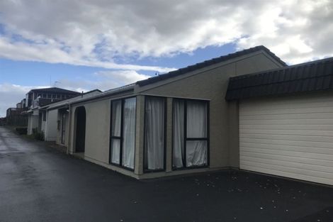 Photo of property in 2/55 Oceanbeach Road, Mount Maunganui, 3116