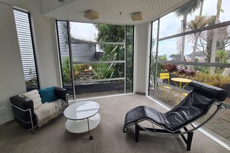 Photo of property in 31 Tizard Road, Birkenhead, Auckland, 0626