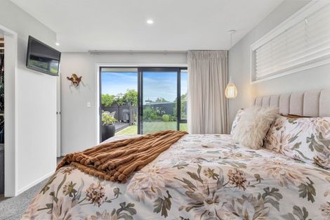 Photo of property in 397a Tukapa Street, Hurdon, New Plymouth, 4310