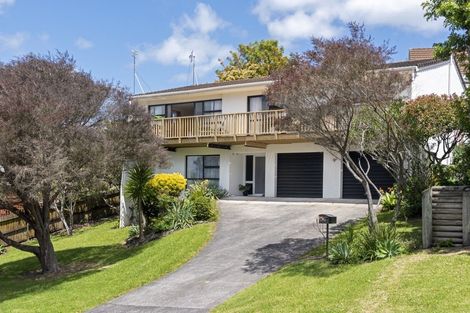Photo of property in 79 Haseler Crescent, Howick, Auckland, 2014