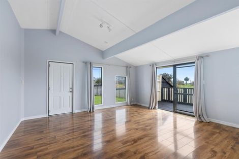 Photo of property in 31f Springs Road, Parakai, 0830