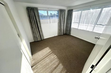 Photo of property in 12 Palliser Place, Milson, Palmerston North, 4414