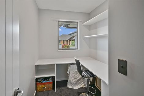 Photo of property in 50 Heathridge Place, Lincoln, 7608