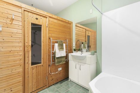 Photo of property in Stadium Garden Flats, 410/107 Thorndon Quay, Pipitea, Wellington, 6011