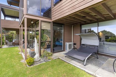 Photo of property in 60 Pacific Parade, Army Bay, Whangaparaoa, 0930