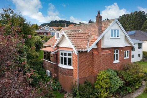 Photo of property in 6 Grandview Crescent, Opoho, Dunedin, 9010