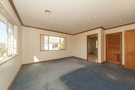 Photo of property in 15 Amesbury Drive, Churton Park, Wellington, 6037