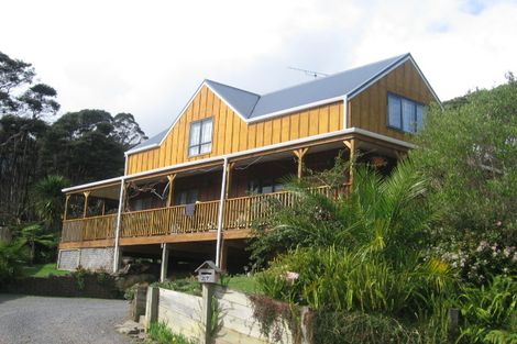 Photo of property in 27 Taurua Place, Coromandel, 3506