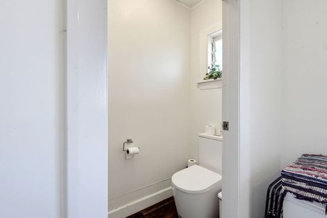 Photo of property in 70 Mcmurdo Street, Tinwald, Ashburton, 7700