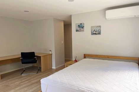 Photo of property in 18a Hazel Glen, Bayview, Auckland, 0629