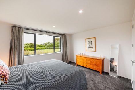 Photo of property in 12 Colquhoun Way, Kelvin Grove, Palmerston North, 4470