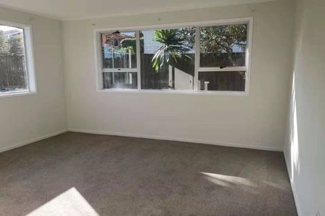 Photo of property in 11 Tempo Place, Torbay, Auckland, 0630