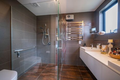 Photo of property in 61a Major Hornbrook Road, Mount Pleasant, Christchurch, 8081