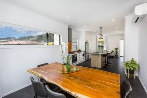 Photo of property in 2 Fitch Lane, Wallaceville, Upper Hutt, 5018