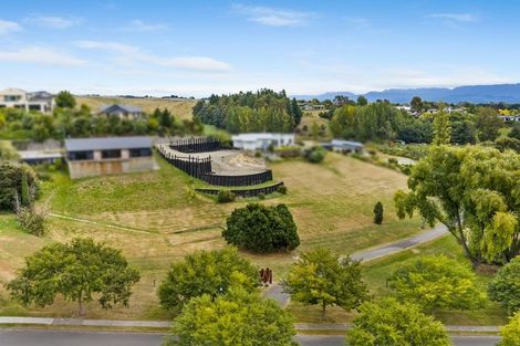 Photo of property in 8 Lake View Place, Fairhall, 7272