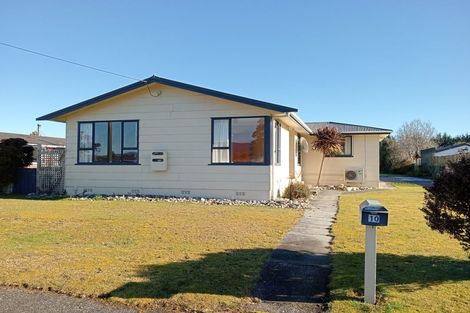 Photo of property in 10 Erskine Street, Tuatapere, 9620