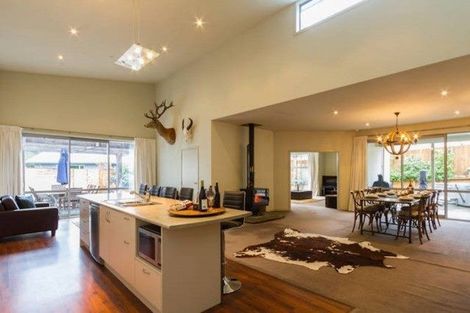 Photo of property in 25 Redfern Terrace, Arthurs Point, Queenstown, 9371