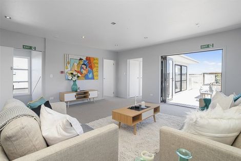 Photo of property in 31 Huka Road, Birkenhead, Auckland, 0626