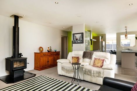 Photo of property in 2 Hitaua Place, Redwoodtown, Blenheim, 7201