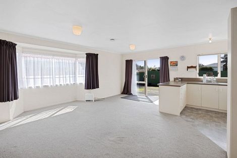 Photo of property in 6a Dives Avenue, Hawera, 4610