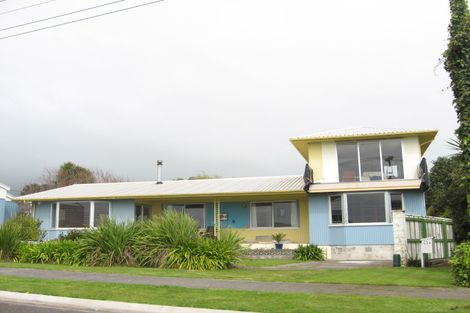 Photo of property in 23 Mace Terrace, Oakura, 4314