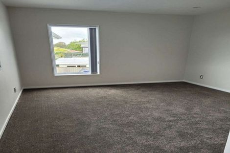 Photo of property in 16 Ware Place, Pakuranga Heights, Auckland, 2010