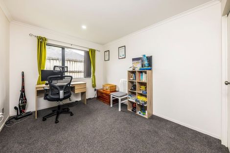 Photo of property in 41d Kelvin Road, Papakura, 2110