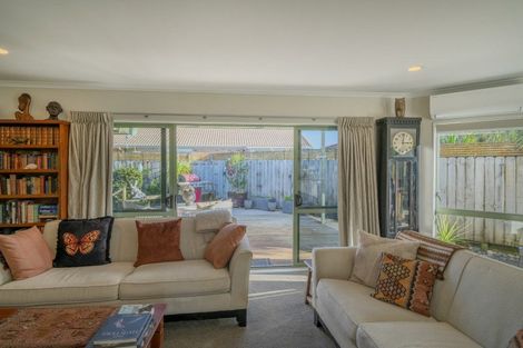 Photo of property in 4 Mayfair Close, Whitianga, 3510