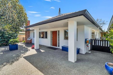 Photo of property in 16 Tregarth Street, Saint Johns Hill, Whanganui, 4501