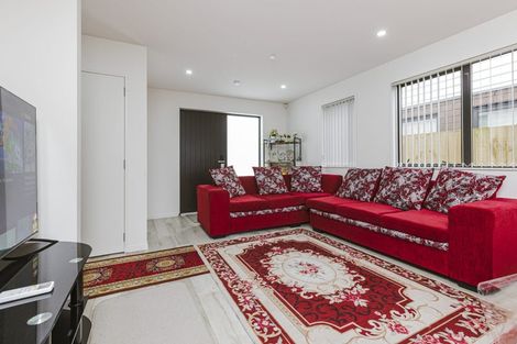 Photo of property in 20b Martin Road, Manurewa, Auckland, 2102