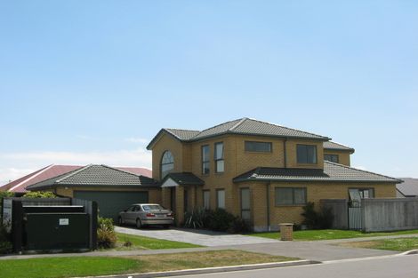 Photo of property in 8 Bottle Lake Drive, Parklands, Christchurch, 8083