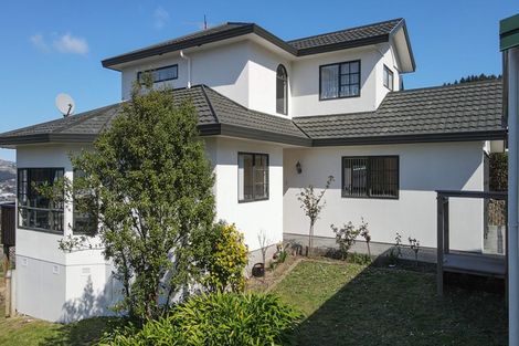 Photo of property in 7 Chastudon Place, Tawa, Wellington, 5028