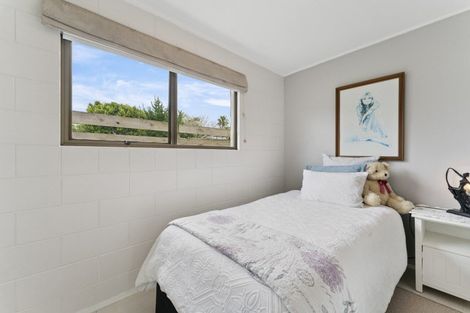 Photo of property in 2 Langton Road, Stanmore Bay, Whangaparaoa, 0932