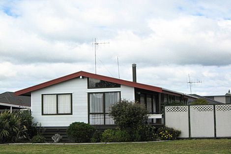 Photo of property in 98 Harbour Road, Ohope, 3121