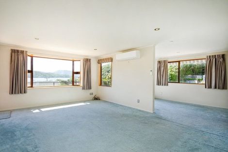Photo of property in 14 Finlay Grove, Waikawa, Picton, 7220