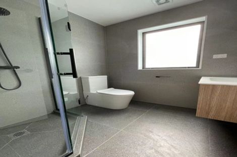 Photo of property in 1a Tui Glen Road, Birkenhead, Auckland, 0626