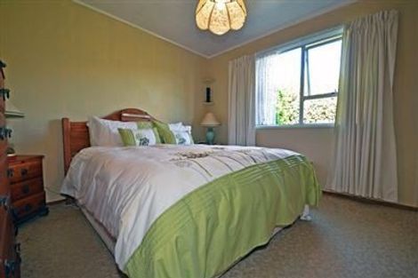 Photo of property in 7 Pipitea Place, Massey, Auckland, 0614