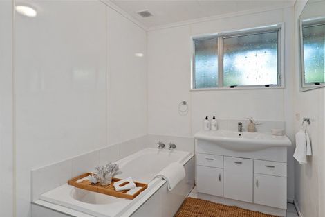 Photo of property in 9 Cintra Place, Casebrook, Christchurch, 8051