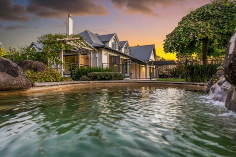 Photo of property in 6 Emily Lane, Greenhithe, Auckland, 0632