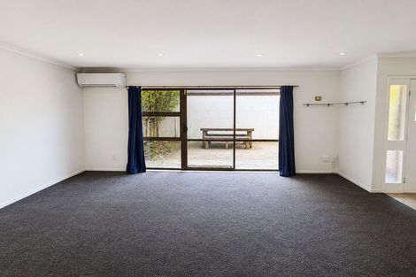 Photo of property in 1 Brynbela Court, Papakura, 2110