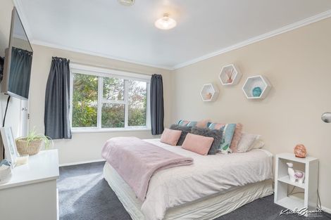 Photo of property in 29 Jocelyn Crescent, Pinehaven, Upper Hutt, 5019