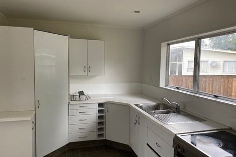 Photo of property in 1 Triangle Road, Massey, Auckland, 0614