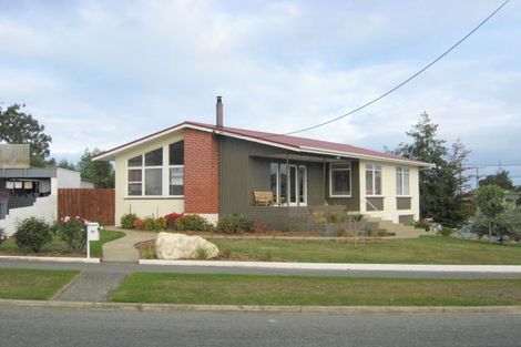 Photo of property in 27 Stuart Street, Holmes Hill, Oamaru, 9401