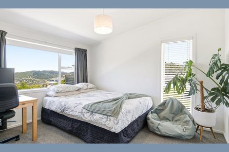 Photo of property in 12 Middlesex Place, Northland, Wellington, 6012