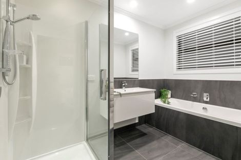 Photo of property in 4 Harding Drive, Papamoa Beach, Papamoa, 3118