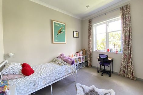 Photo of property in 8 Lynch Street, Point Chevalier, Auckland, 1022